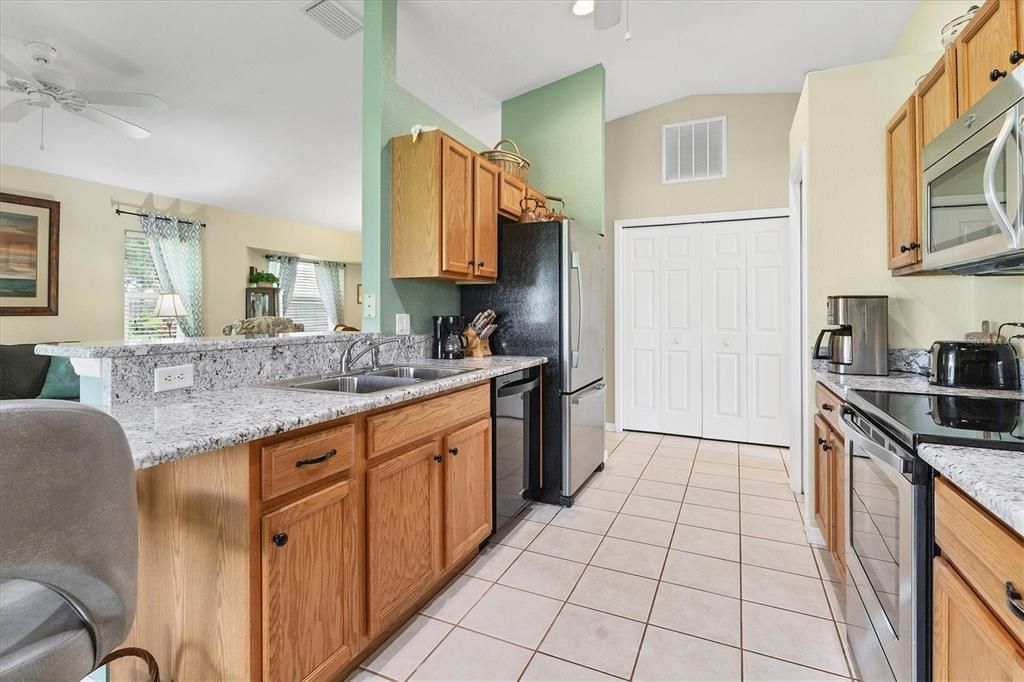 Laundry closet in back