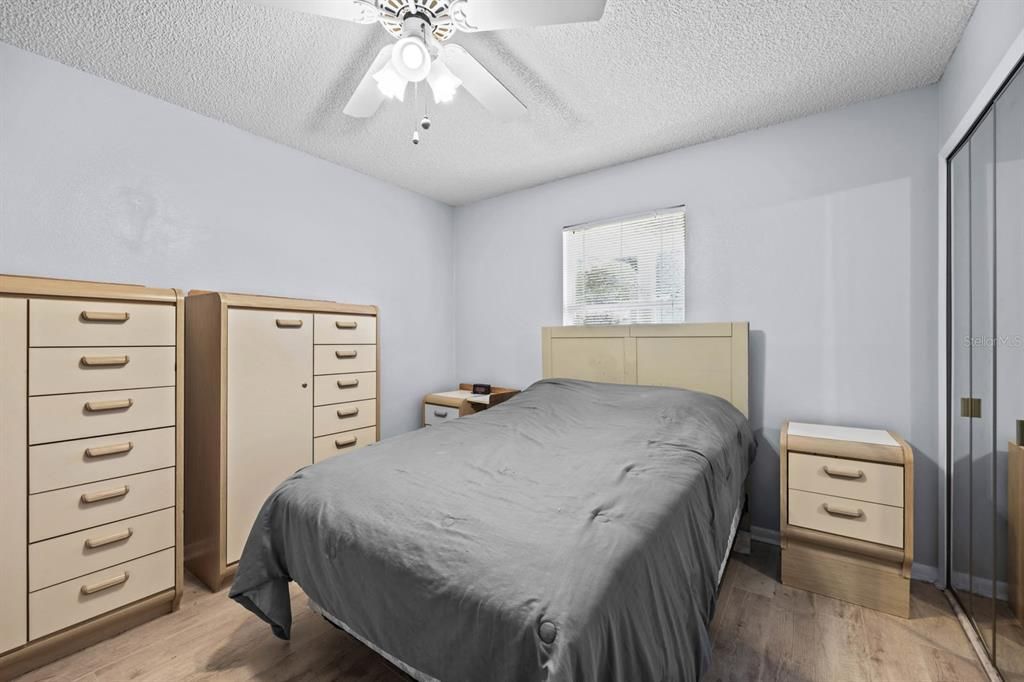 For Sale: $265,000 (3 beds, 2 baths, 1360 Square Feet)