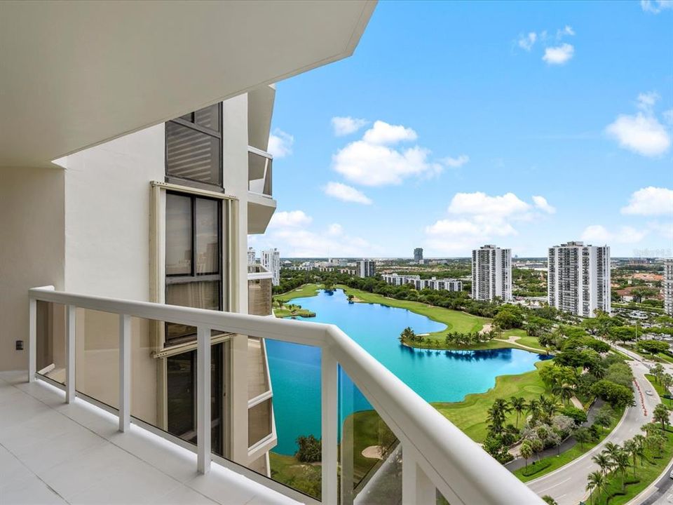 For Sale: $885,000 (3 beds, 2 baths, 1950 Square Feet)