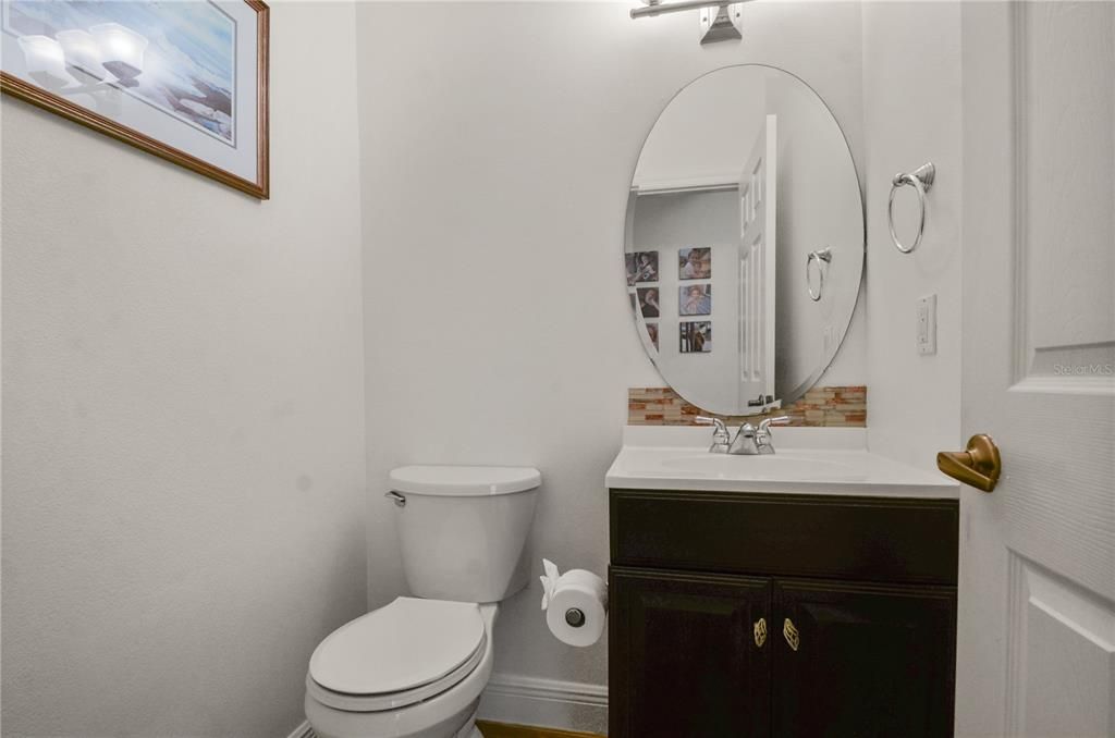 POWDER ROOM/POOL BATH