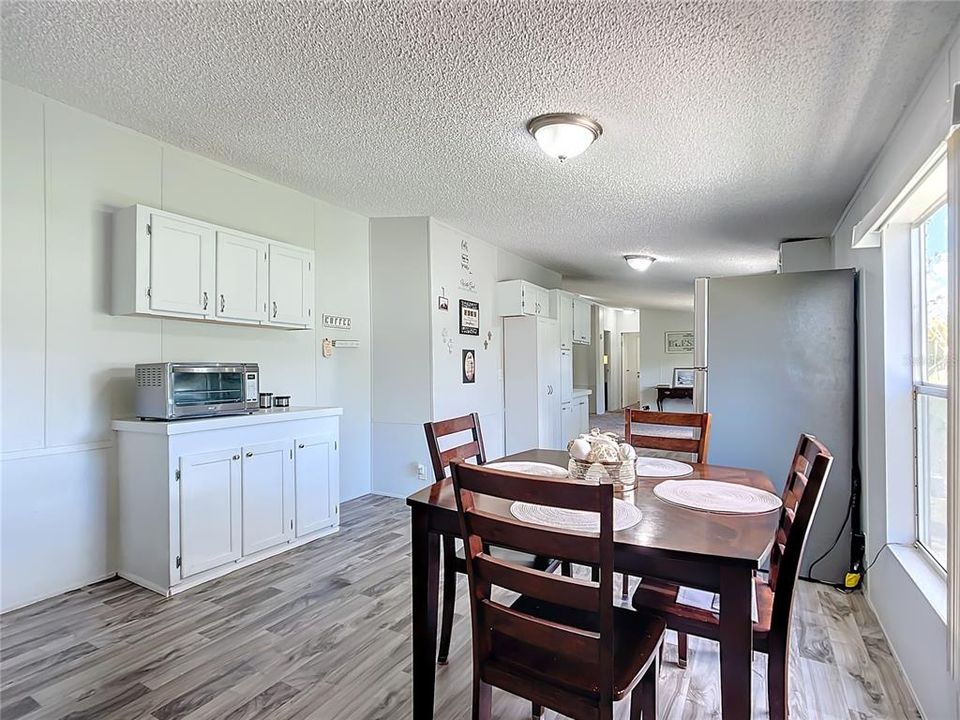 For Sale: $249,000 (3 beds, 2 baths, 1568 Square Feet)