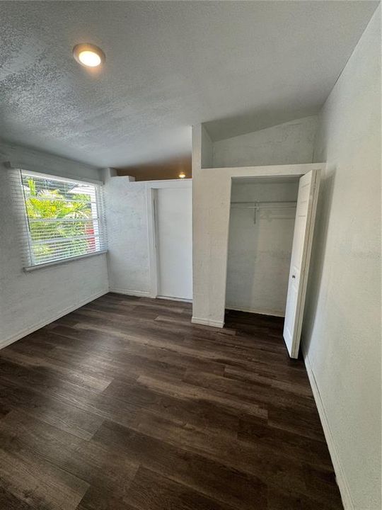 For Rent: $1,000 (1 beds, 1 baths, 581 Square Feet)