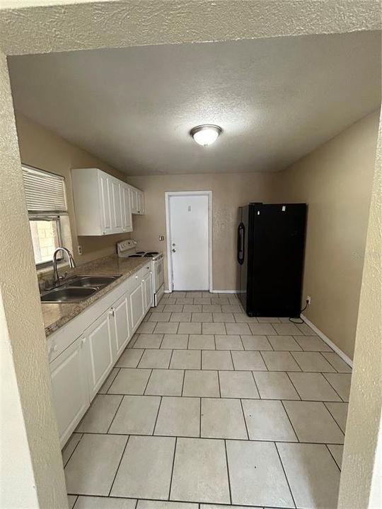 For Rent: $1,500 (2 beds, 1 baths, 1135 Square Feet)