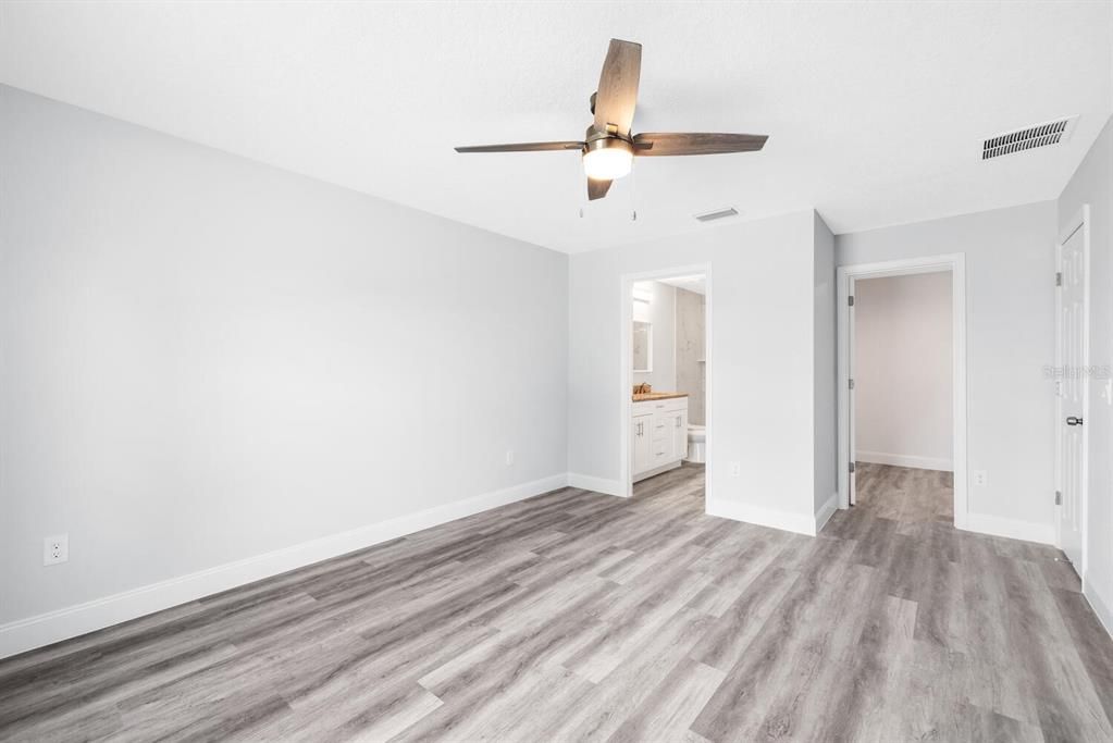 Active With Contract: $294,900 (4 beds, 2 baths, 1627 Square Feet)