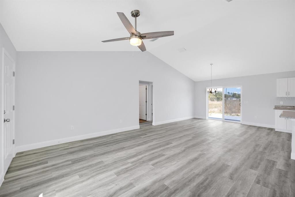 Active With Contract: $294,900 (4 beds, 2 baths, 1627 Square Feet)