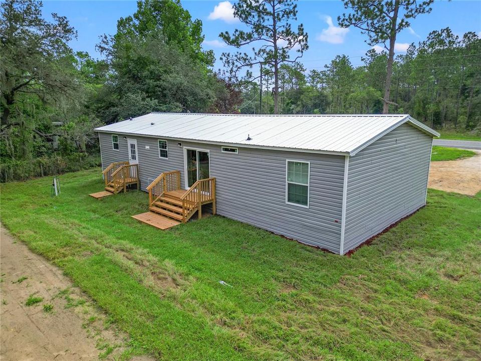 For Sale: $212,000 (3 beds, 2 baths, 1456 Square Feet)