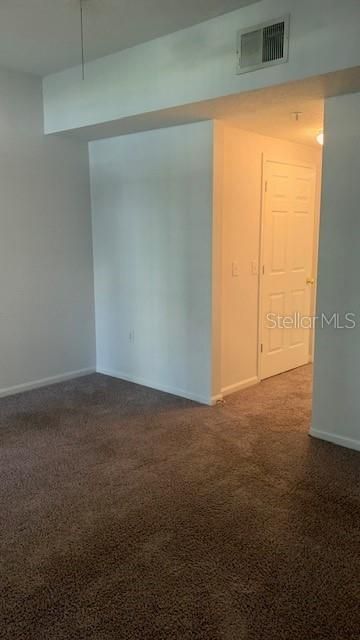 For Sale: $285,000 (1 beds, 1 baths, 952 Square Feet)