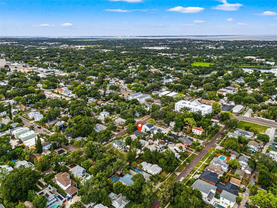 For Sale: $699,900 (2 beds, 2 baths, 1522 Square Feet)