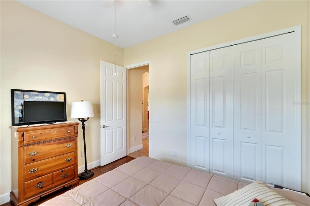 For Sale: $449,000 (3 beds, 2 baths, 1911 Square Feet)