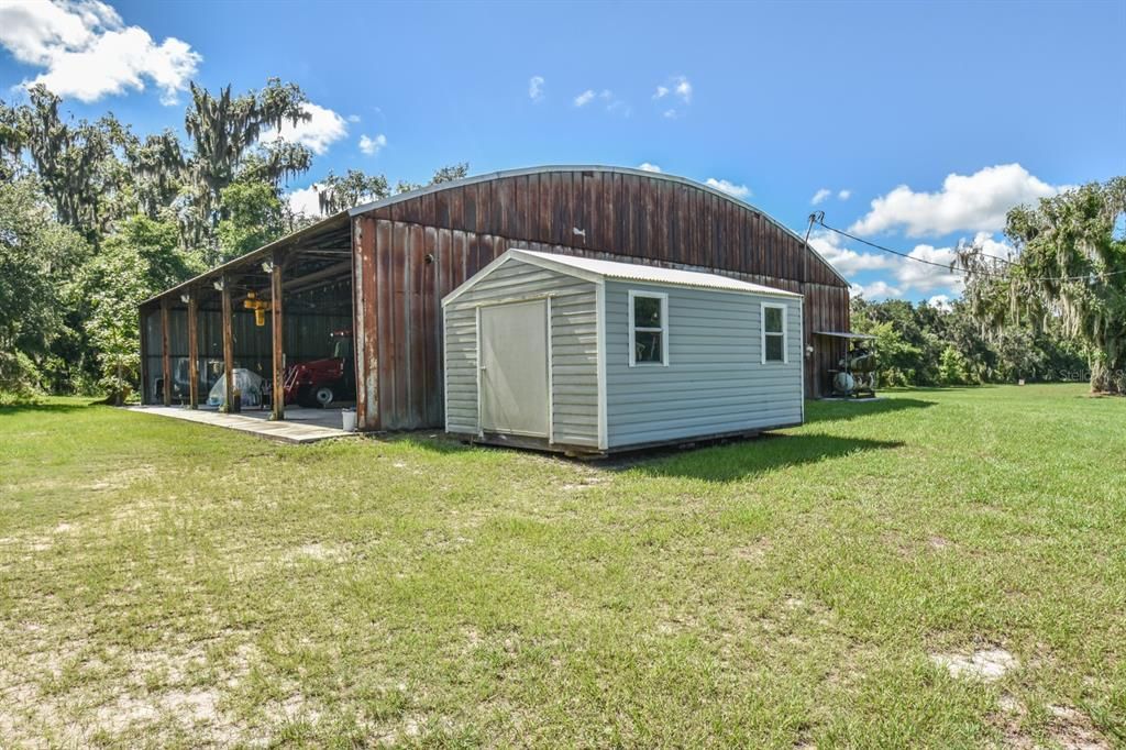 For Sale: $1,050,000 (3 beds, 2 baths, 1561 Square Feet)