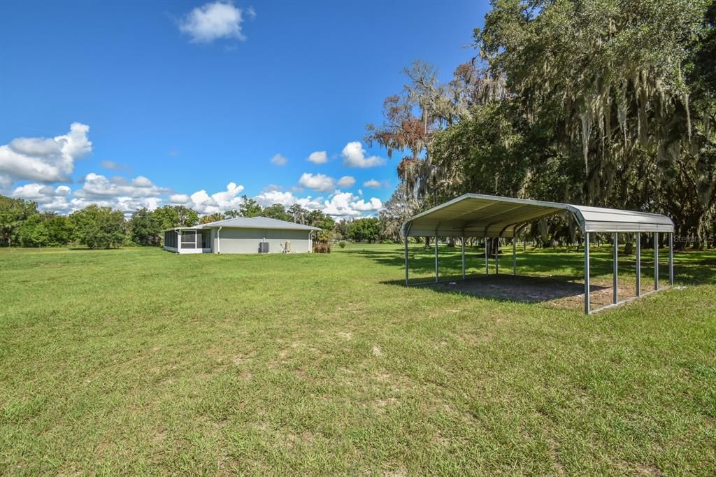 For Sale: $1,050,000 (3 beds, 2 baths, 1561 Square Feet)