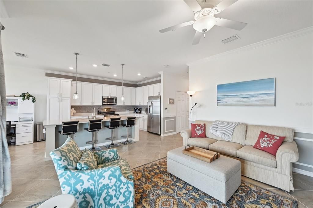 Active With Contract: $425,000 (2 beds, 2 baths, 1151 Square Feet)