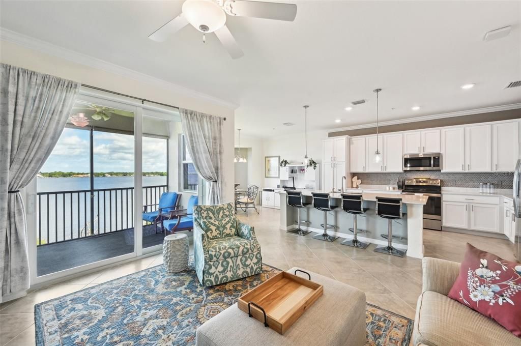 Active With Contract: $425,000 (2 beds, 2 baths, 1151 Square Feet)