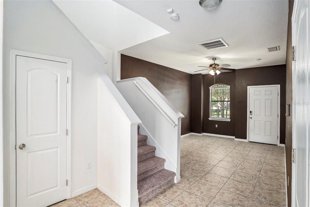 For Sale: $339,000 (3 beds, 2 baths, 1541 Square Feet)