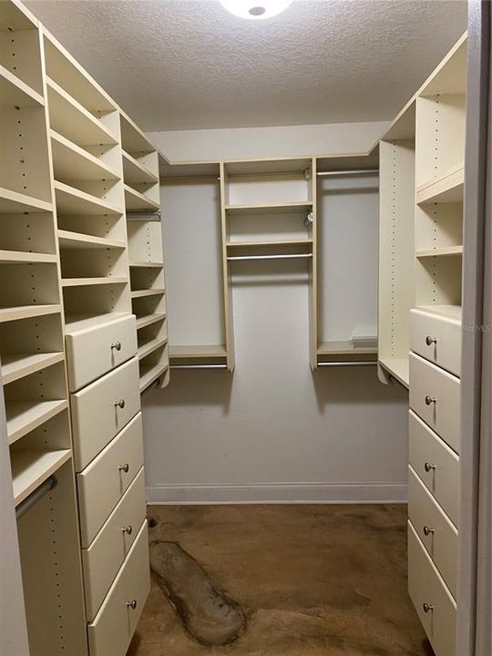 custom build in closet