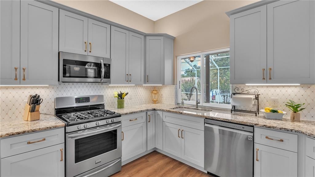 Active With Contract: $459,900 (4 beds, 2 baths, 2167 Square Feet)
