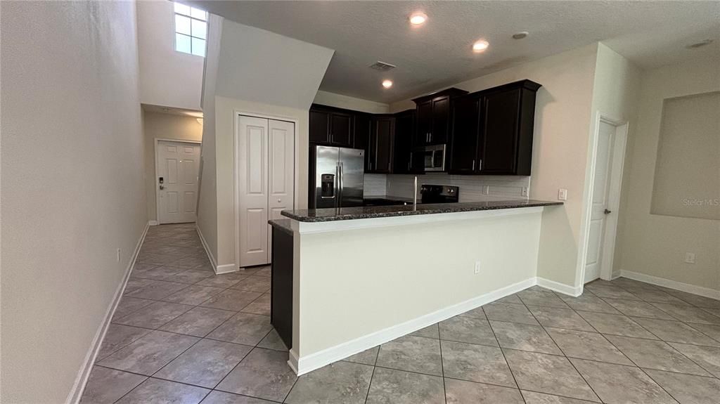 For Rent: $2,595 (4 beds, 3 baths, 2208 Square Feet)