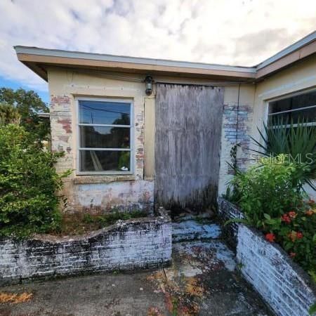 For Sale: $165,000 (3 beds, 2 baths, 1634 Square Feet)