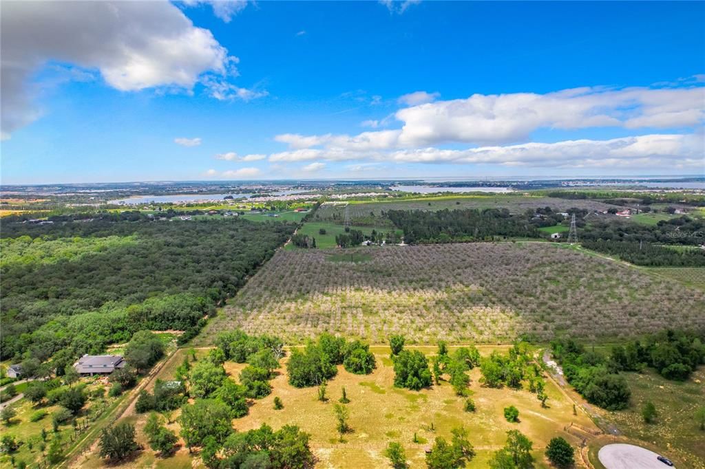 En Venta: $2,497,900 (5.11 acres)