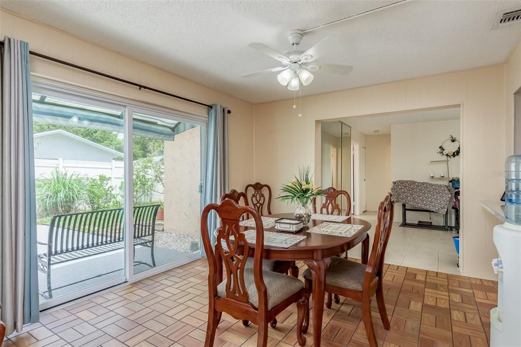 For Sale: $399,500 (2 beds, 2 baths, 1652 Square Feet)