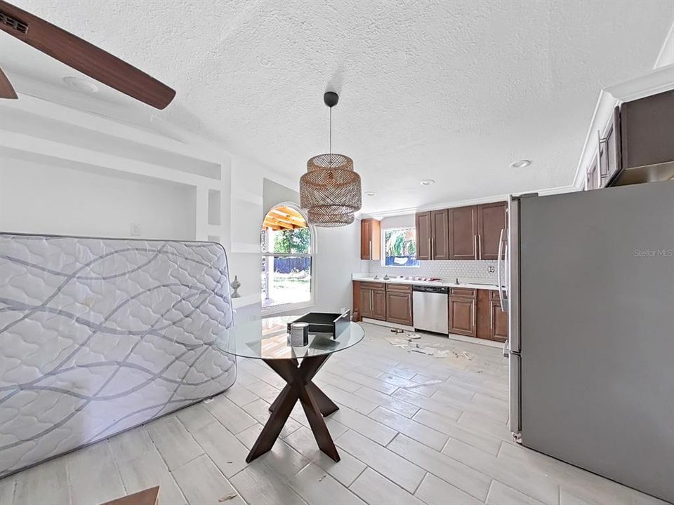 Living room & kitchen combo