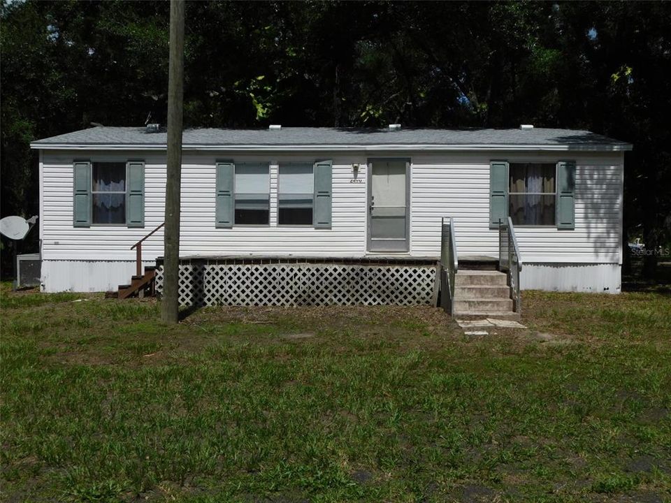 For Sale: $295,000 (3 beds, 2 baths, 1080 Square Feet)