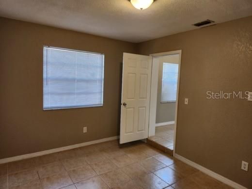 For Rent: $2,095 (3 beds, 2 baths, 1070 Square Feet)