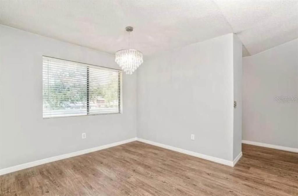 For Sale: $230,000 (2 beds, 2 baths, 1139 Square Feet)