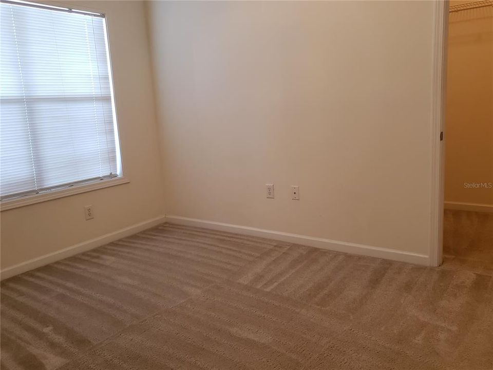 For Rent: $1,400 (1 beds, 1 baths, 794 Square Feet)