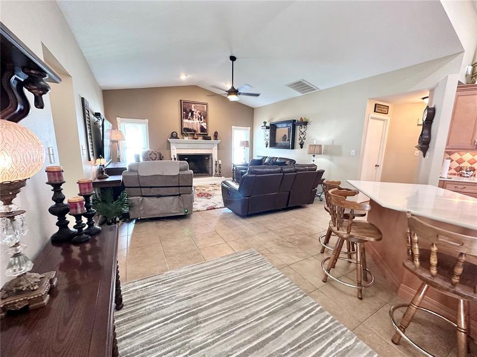 For Sale: $489,900 (3 beds, 2 baths, 2190 Square Feet)