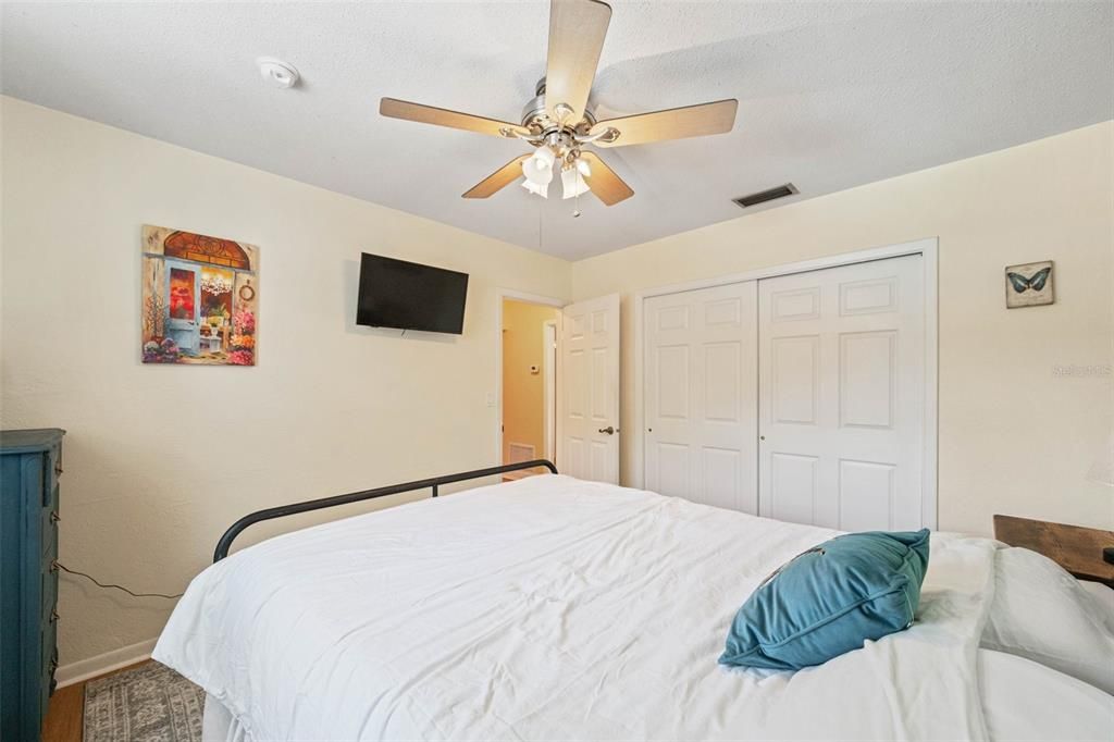 For Sale: $589,000 (3 beds, 2 baths, 1868 Square Feet)