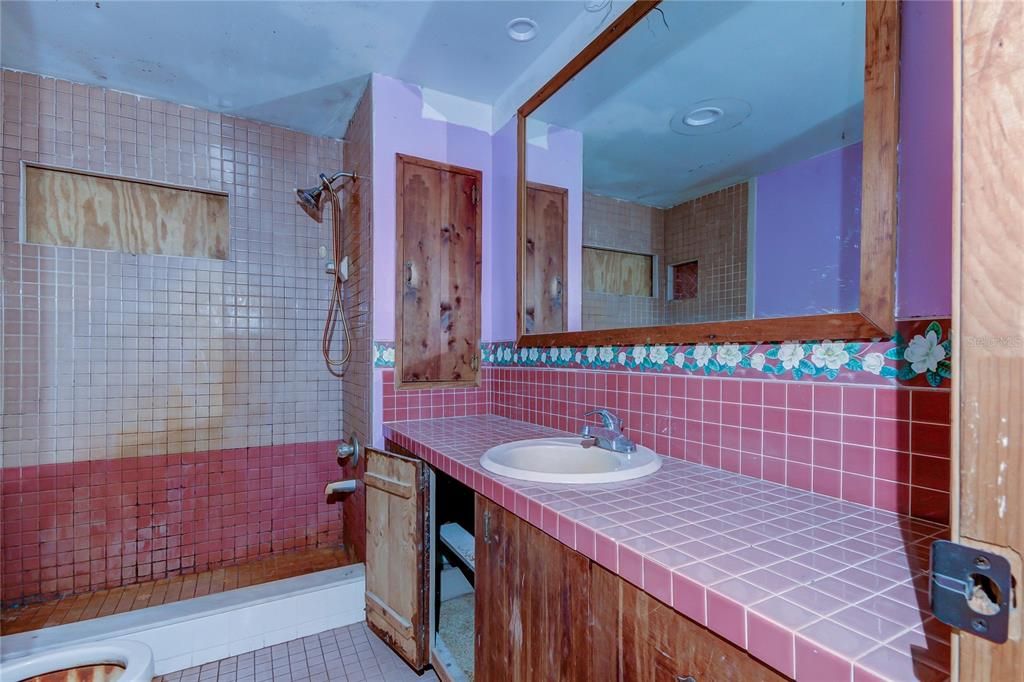 待售: $275,000 (3 贝兹, 2 浴室, 1440 平方英尺)