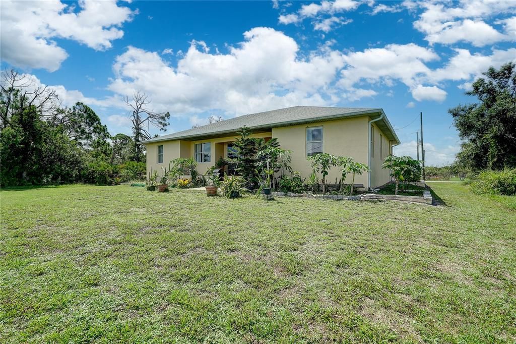 For Sale: $339,000 (3 beds, 2 baths, 2006 Square Feet)