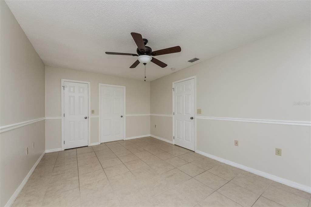 For Rent: $1,600 (3 beds, 2 baths, 1472 Square Feet)