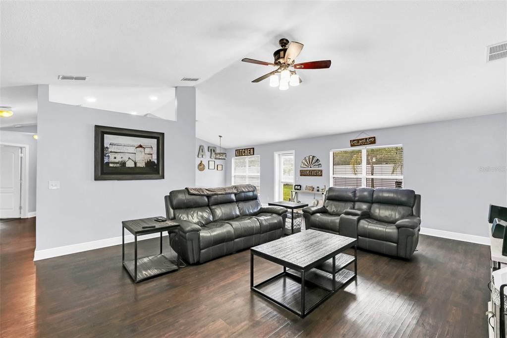 For Sale: $395,900 (3 beds, 2 baths, 2035 Square Feet)