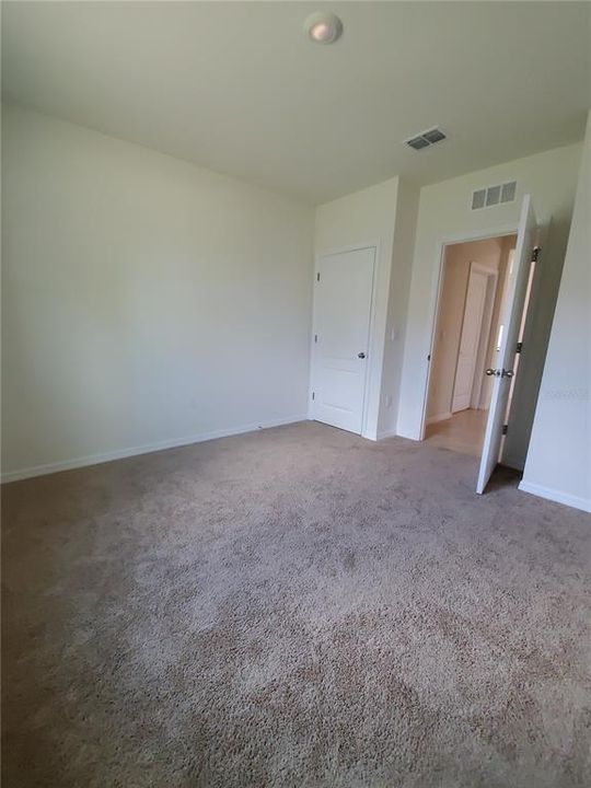 For Rent: $2,300 (4 beds, 2 baths, 1828 Square Feet)