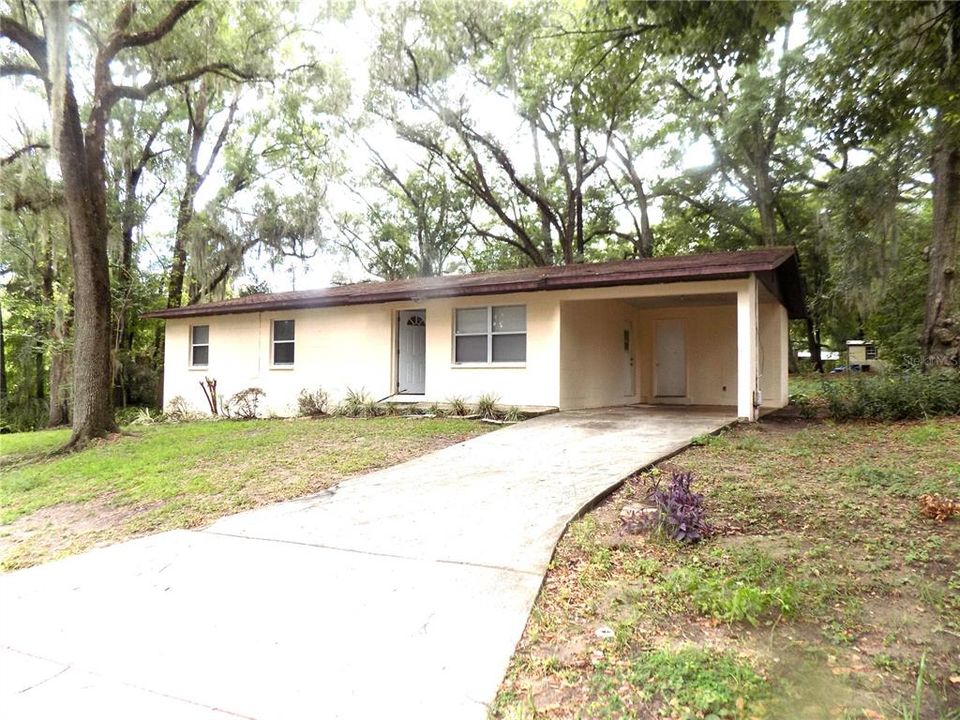 For Sale: $219,900 (3 beds, 1 baths, 1056 Square Feet)