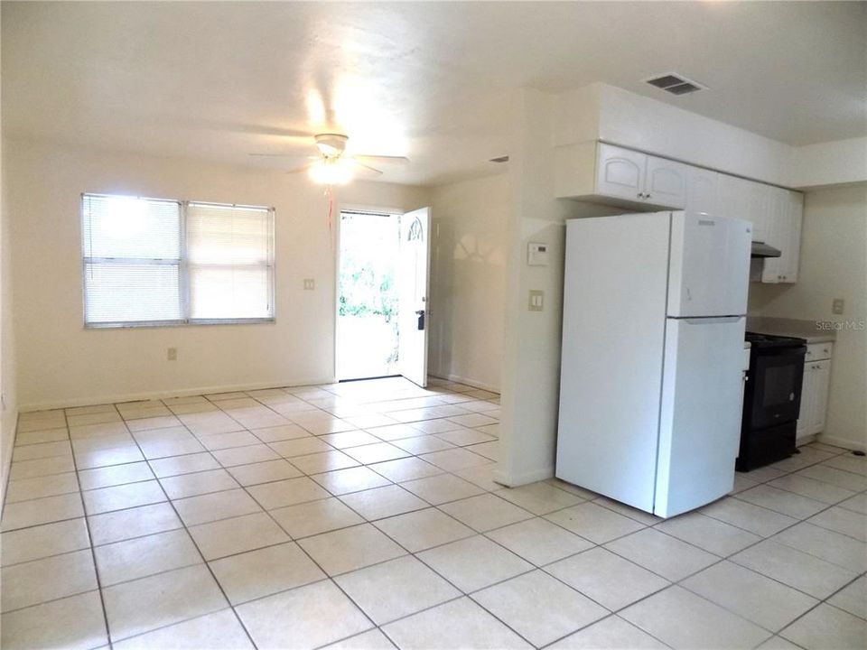 For Sale: $219,900 (3 beds, 1 baths, 1056 Square Feet)