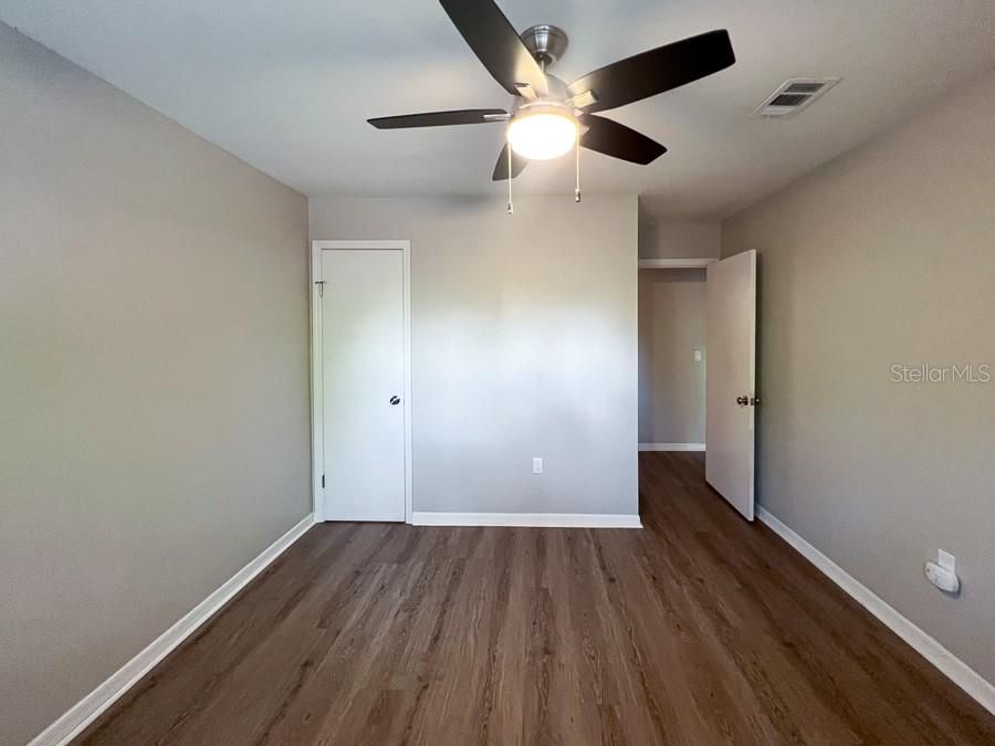 For Rent: $1,250 (2 beds, 1 baths, 904 Square Feet)