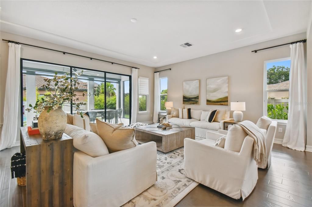 Active With Contract: $1,498,000 (5 beds, 5 baths, 4588 Square Feet)