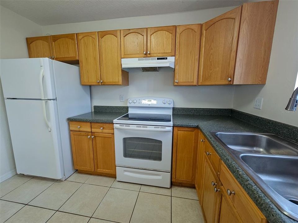 For Sale: $165,000 (3 beds, 2 baths, 1482 Square Feet)