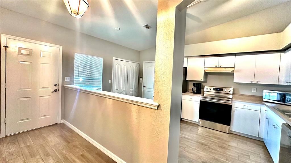 For Rent: $2,700 (3 beds, 2 baths, 1373 Square Feet)