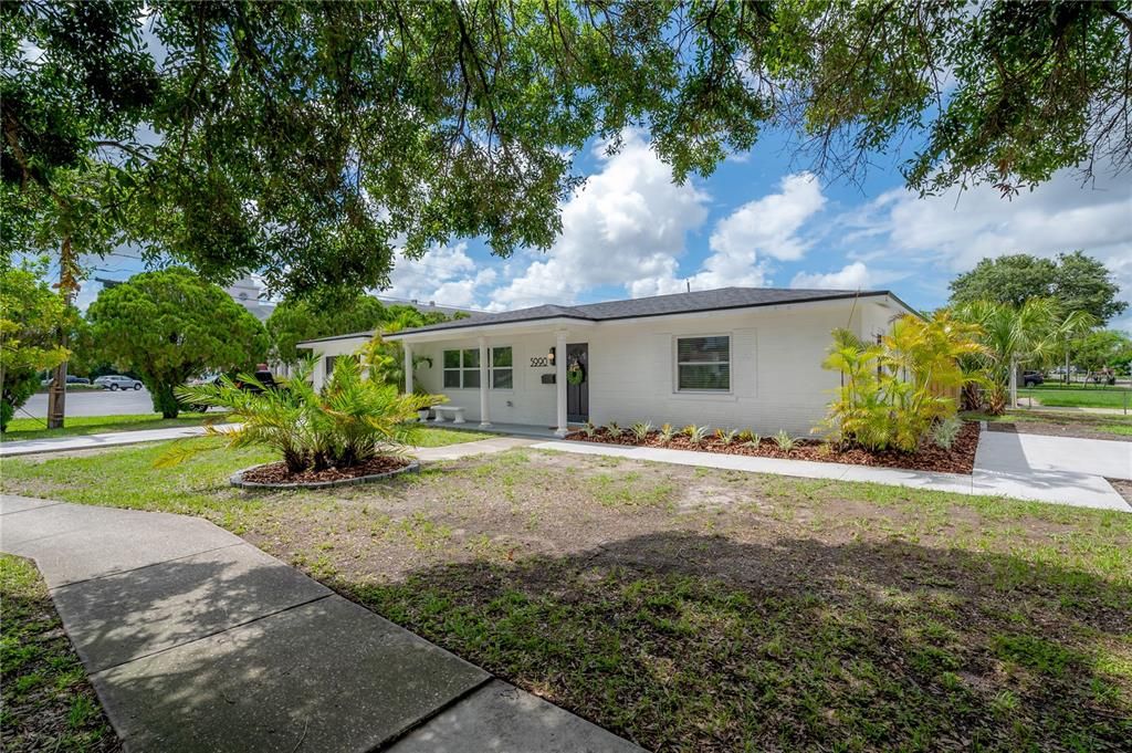 For Sale: $590,000 (3 beds, 2 baths, 1472 Square Feet)