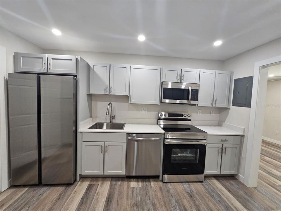 For Sale: $340,000 (3 beds, 2 baths, 1482 Square Feet)