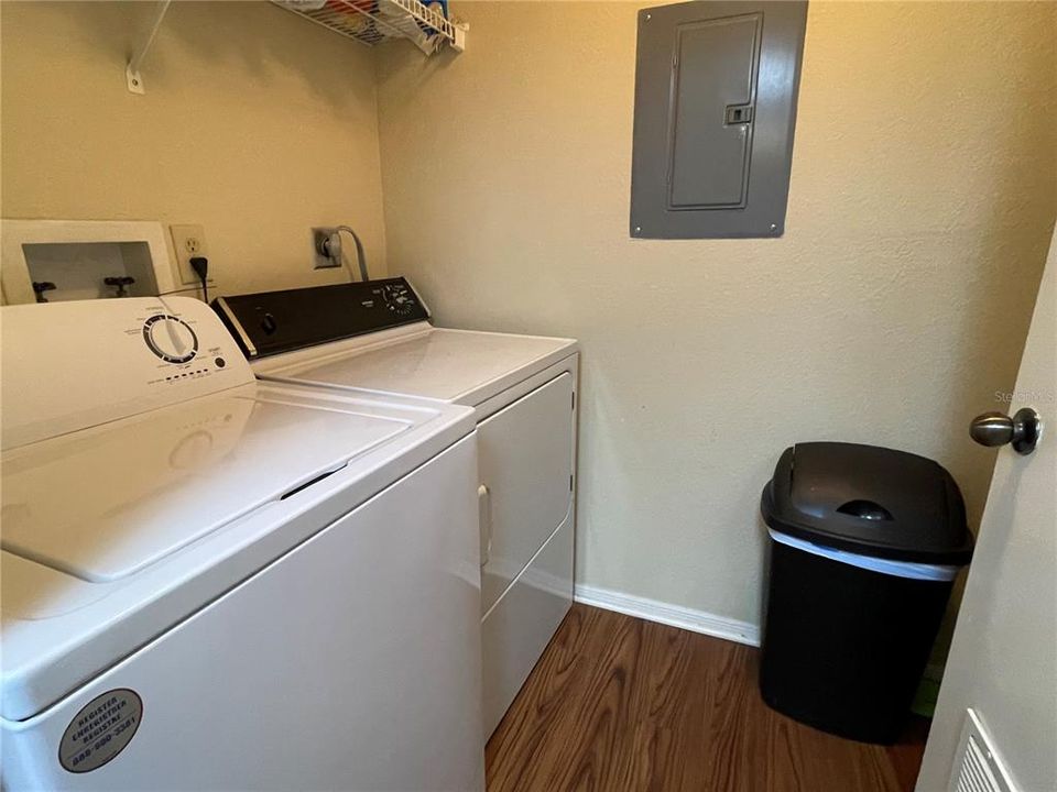 For Rent: $1,450 (2 beds, 2 baths, 950 Square Feet)