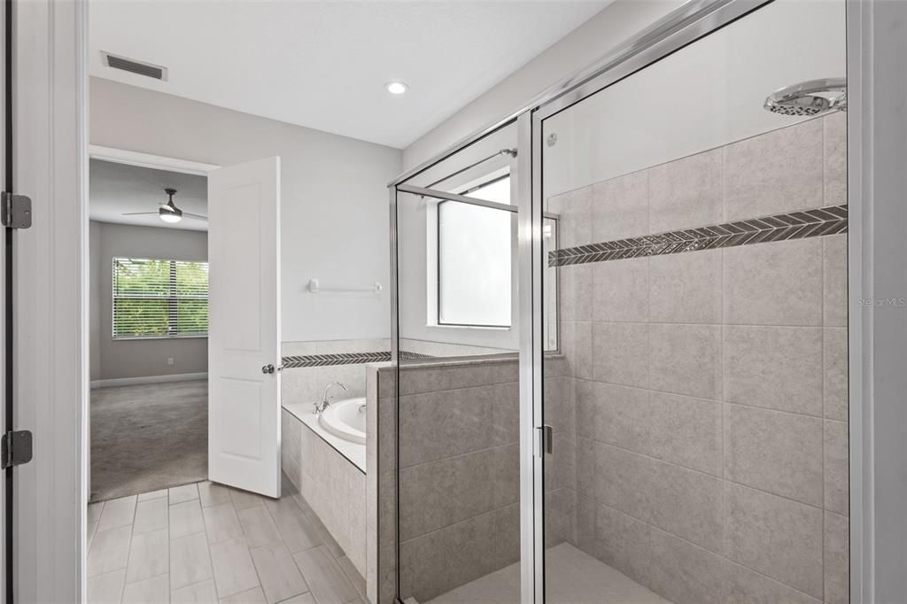 Walk-In & Soaking Tub