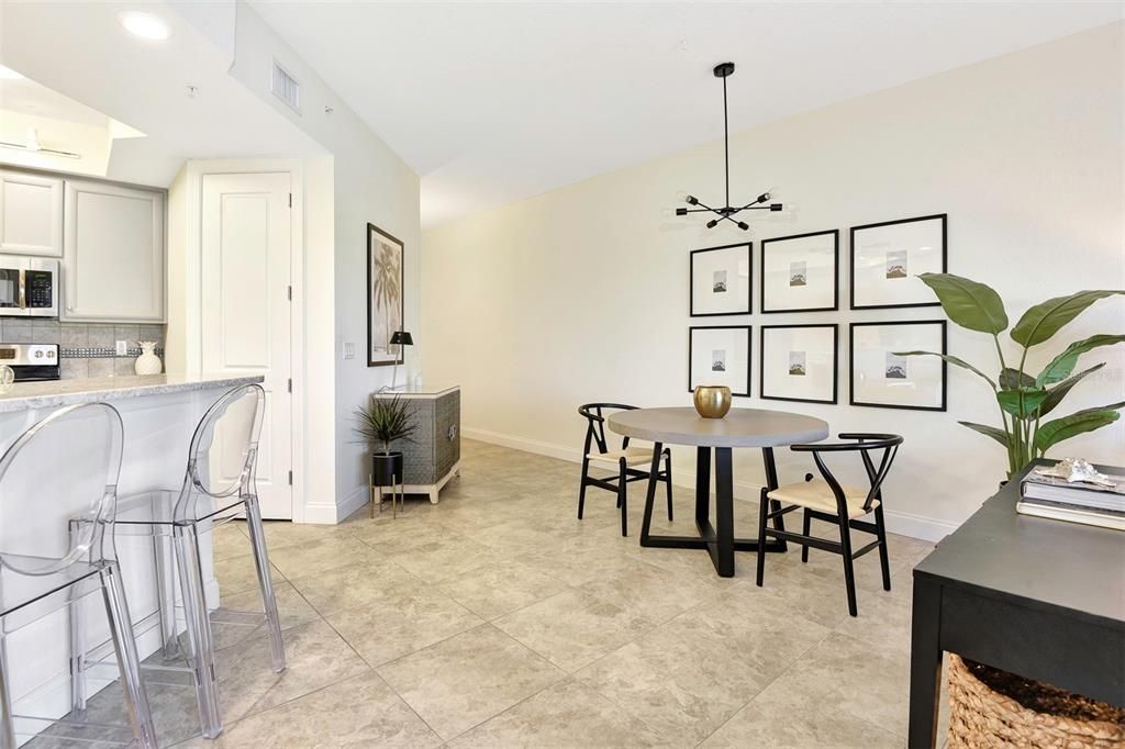 For Sale: $629,000 (2 beds, 2 baths, 1384 Square Feet)