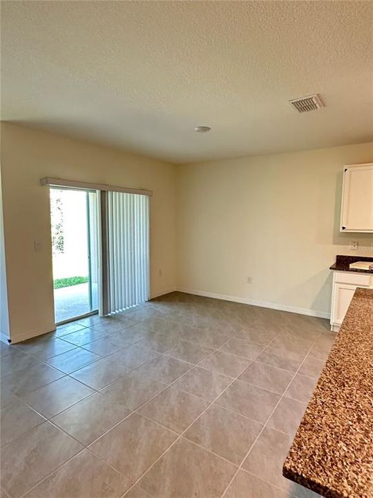 For Rent: $2,495 (4 beds, 2 baths, 1846 Square Feet)