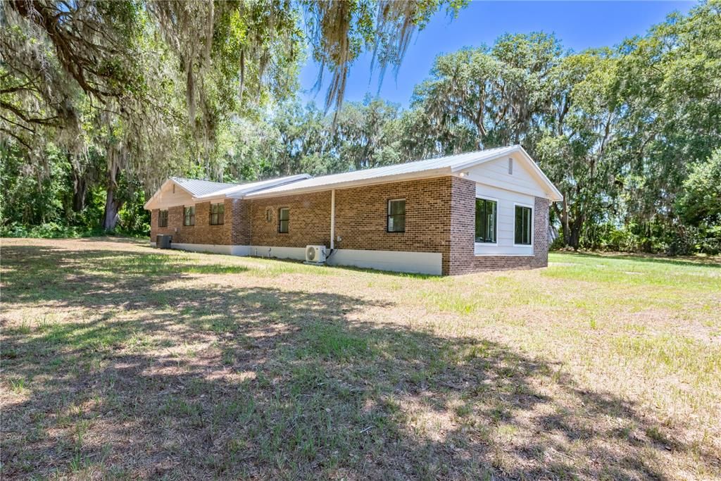 For Sale: $649,000 (3 beds, 2 baths, 3100 Square Feet)