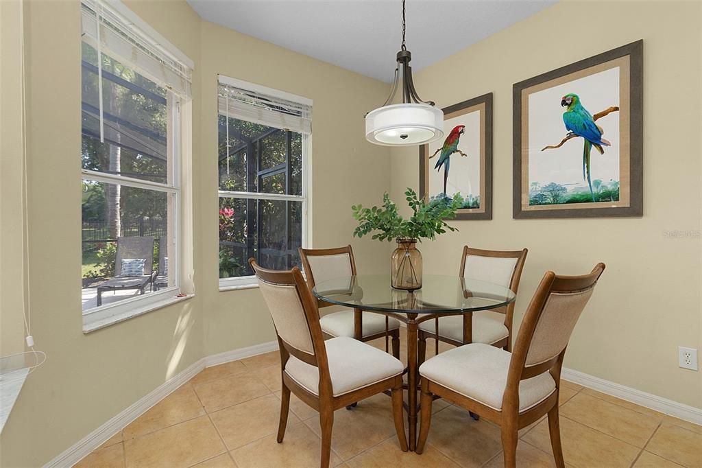 Breakfast Nook with view of Pool